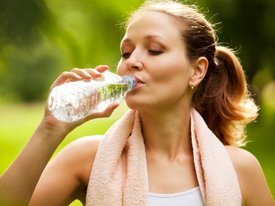  O consumo de água é fundamental para a perda de peso