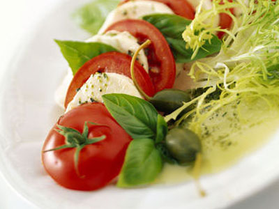 Salada Caprese: bonita, saborosa e saudável